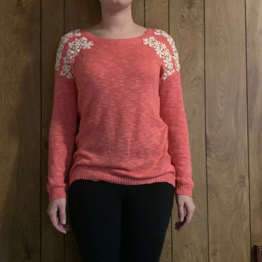 Pink rose large laced sweater